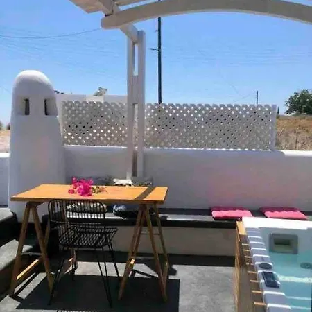 Jaccuzzi Romantic Suite In Firostefani,Sea View! Fira  Exterior photo