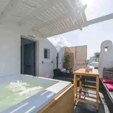Jaccuzzi Romantic Suite In Firostefani,Sea View! Fira  Exterior photo